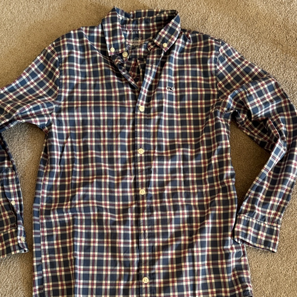 Boy’s Medium Vineyard Vines performance button down Blue and pink Plaid Shirt - Picture 3 of 4